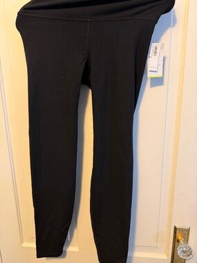 BNWT Old Navy Black Leggings